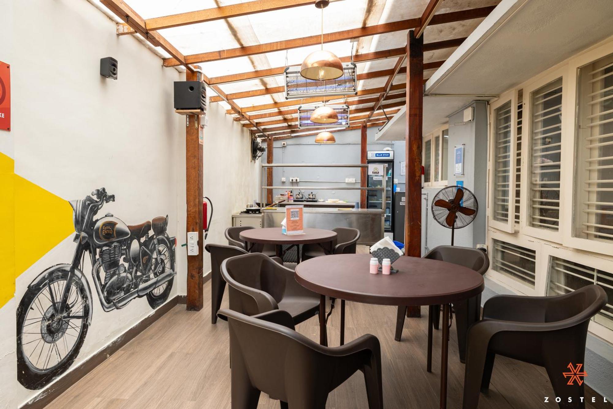 Zostel Bangalore- Indiranagar מראה חיצוני תמונה